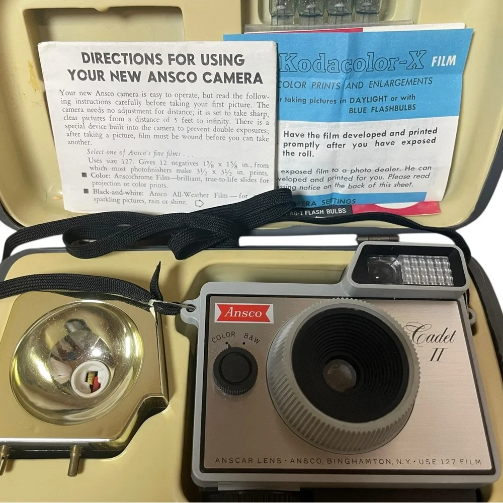 Vintage 1965 Ansco Cadet II Camera Set